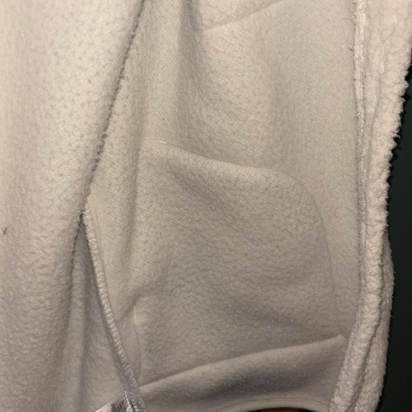 EUC Womens Columbia Sherpa vest Large - Picture 7 of 7